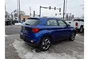 $22480 : Hyundai VENUE 2023 SEL 4dr C thumbnail