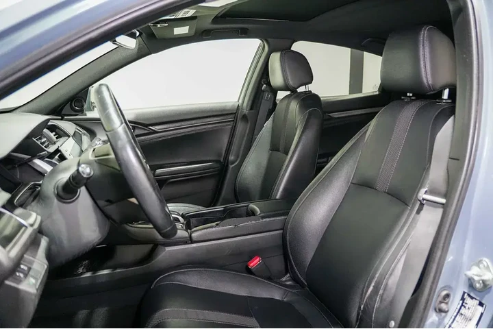 $21327 : 2020 Civic Hatchback image 10