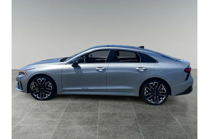 $39556 : Kia K5 2025 GT 4dr Sedan image 2