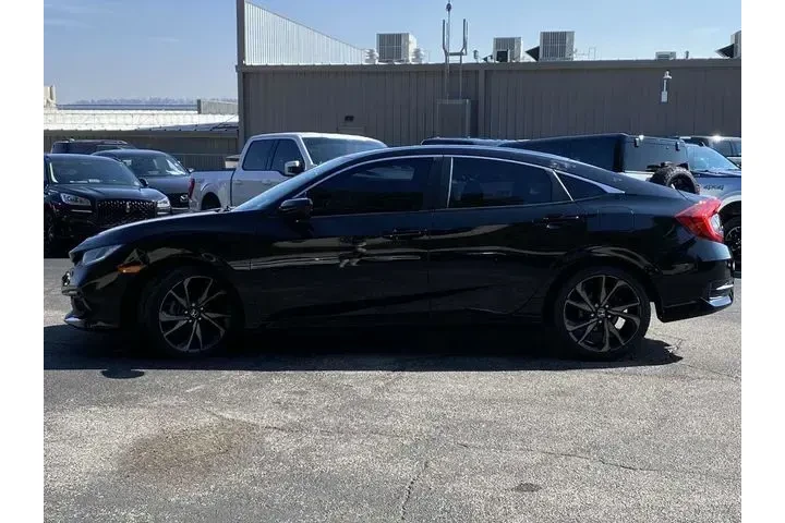 $16490 : Honda Civic 2020 Sport 4dr S image 7