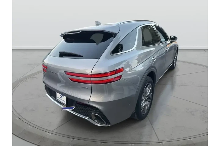 $33451 : Genesis GV70 2023 AWD 2.5T S image 7