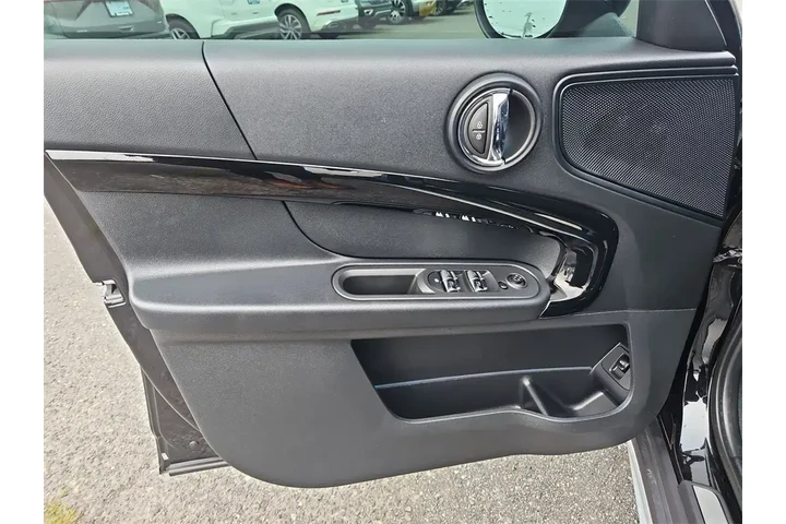 $18990 : MINI Countryman 2019 AWD Coo image 9