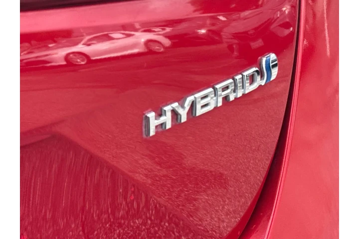 $18988 : Toyota Prius 2021 LE 4dr Hat image 6