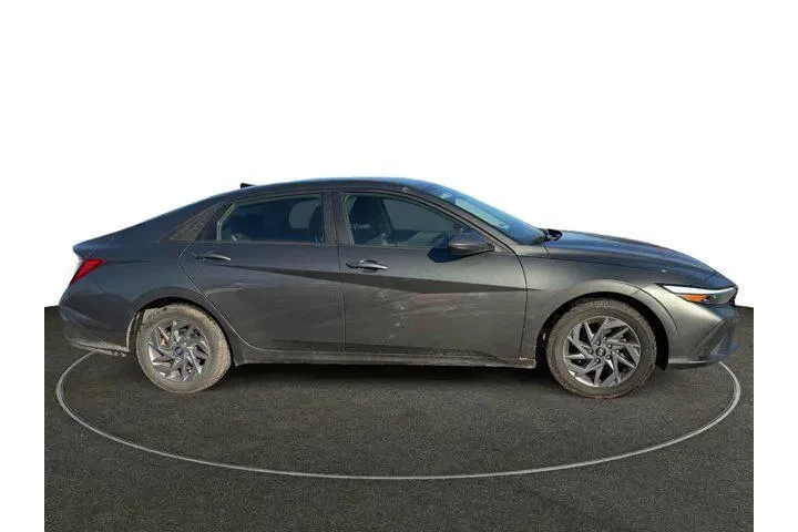 $19999 : Hyundai ELANTRA 2024 SEL 4dr image 6