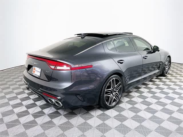 $37868 : PRE-OWNED 2022 KIA STINGER GT2 image 10