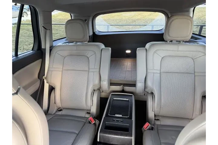 $34026 : Lincoln Aviator 2020 AWD Res image 6