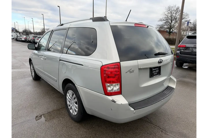 $3980 : 2012 Sedona LX image 4