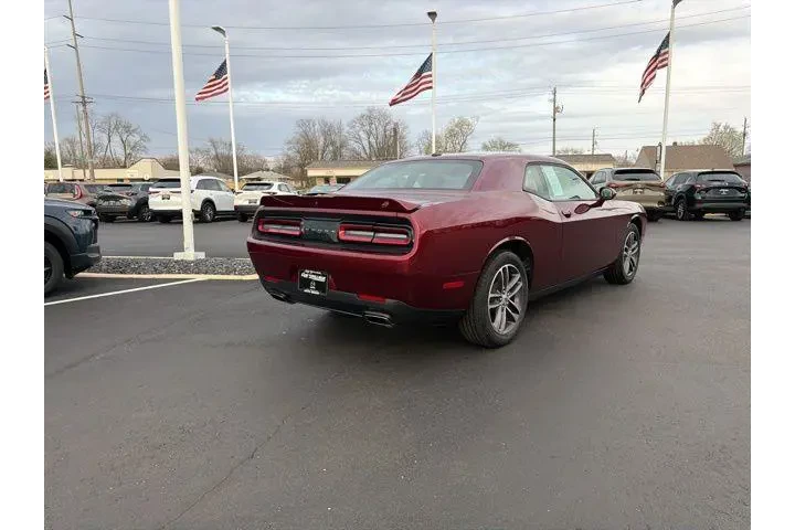 $23980 : Dodge Challenger 2019 AWD SX image 9