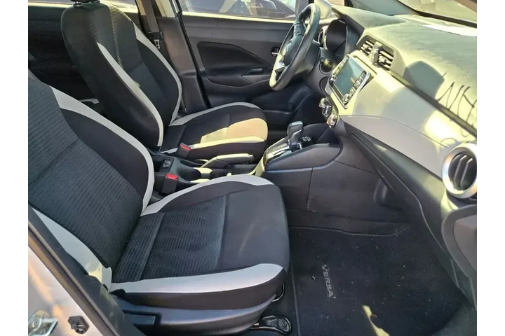 $10676 : Nissan Versa 2021 SV 4dr Sed image 4