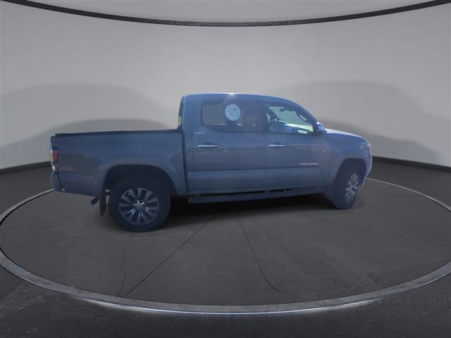 PRE-OWNED 2021 TOYOTA TACOMA image 9