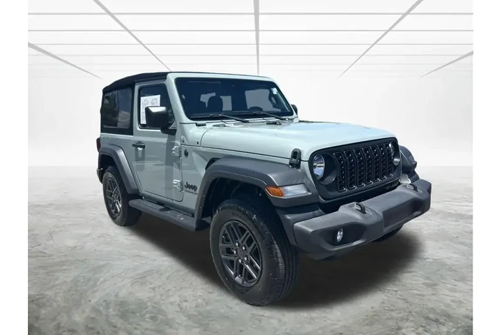 $32335 : Jeep Wrangler 2024 4x4 Sport image 2