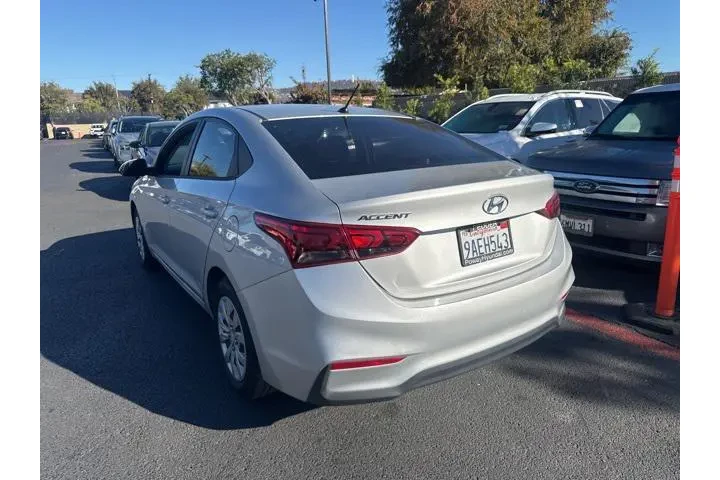 $16900 : Hyundai ACCENT 2022 SE 4dr S image 2