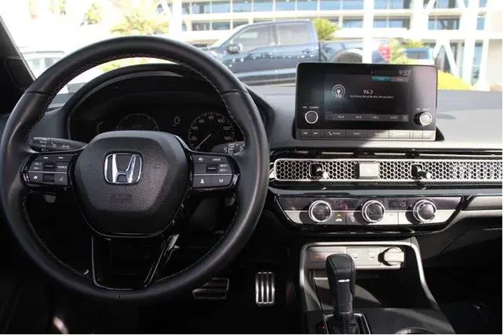 $26071 : Honda Civic 2025 Sport 4dr H image 5