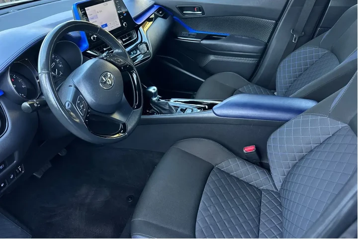 $21900 : Toyota C-HR 2022 XLE 4dr Cro image 9