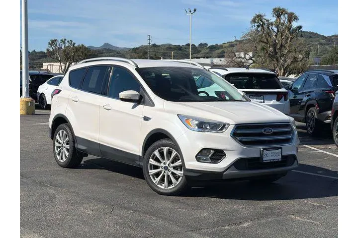 $12990 : Ford Escape 2017 Titanium 4d image 1