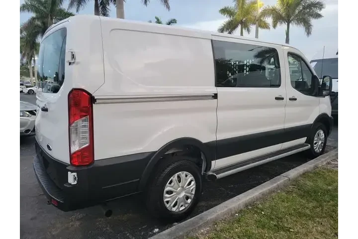 $36990 : Ford Transit 2025 250 3dr SW image 4
