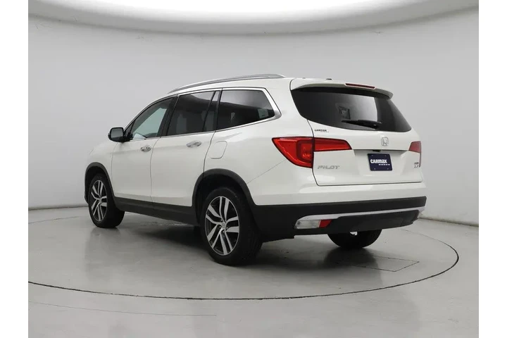 $17998 : Honda Pilot 2017 AWD Touring image 2