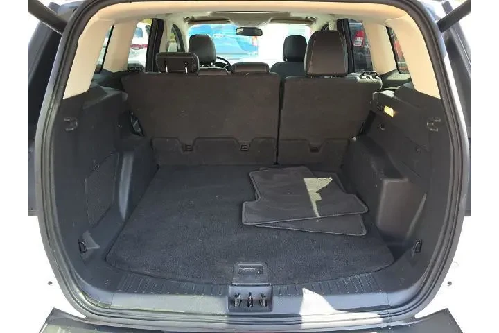 $17875 : Ford Escape 2019 Titanium 4d image 5