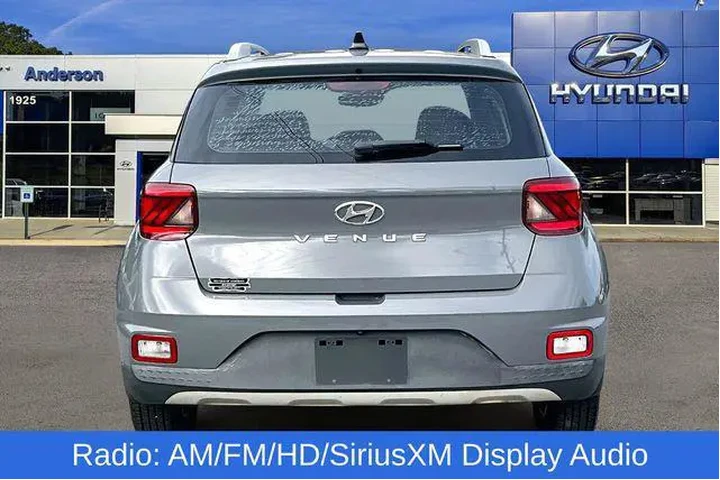 $13801 : Hyundai VENUE 2020 SEL 4dr C image 6