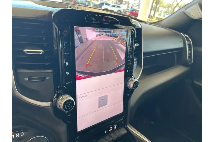 $34240 : Ram 1500 2025 4x4 Big Horn 4 image 9