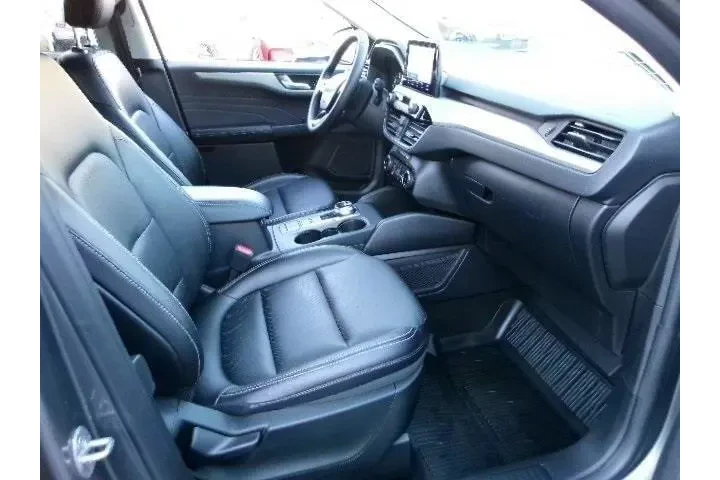 $23696 : Ford Escape Plug-In Hybrid 2 image 3