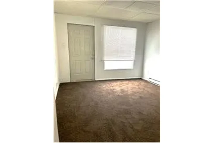 $500 : Rental property with 0 bedro image 2