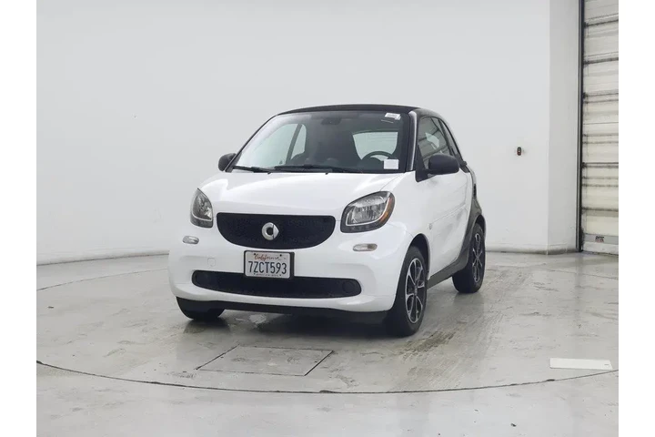 $15998 : Smart fortwo 2017 passion 2d image 4