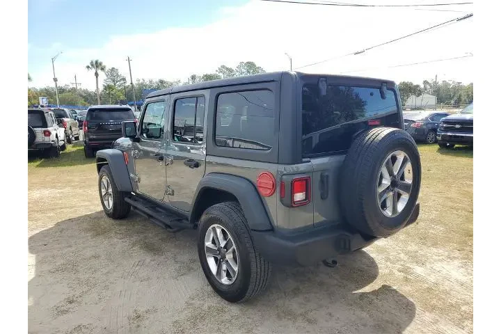 $28399 : Jeep Wrangler Unlimited 2021 image 3