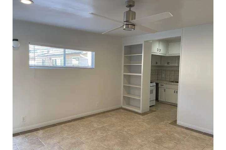 $1800 : Studio de renta image 3
