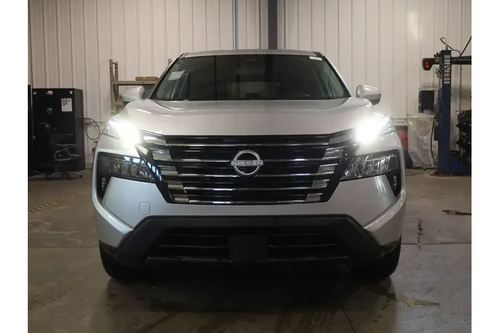 $24077 : Nissan Rogue 2024 AWD SV 4dr image 3