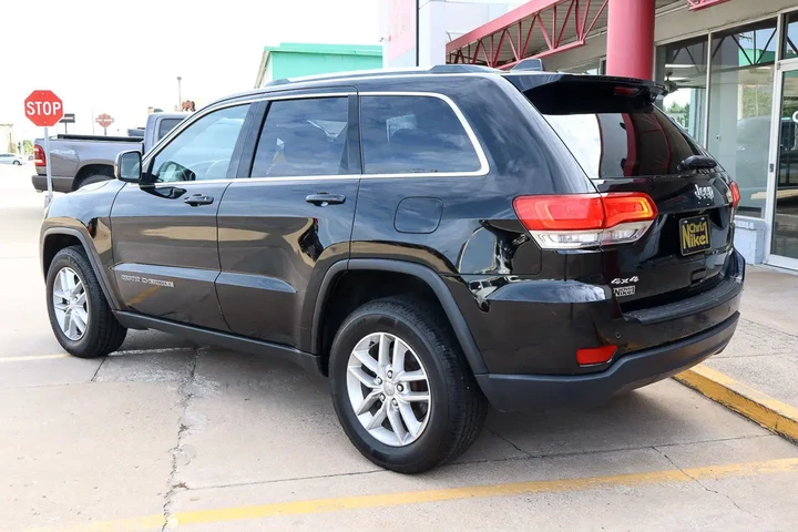 $19688 : 2018 Grand Cherokee Laredo E image 6