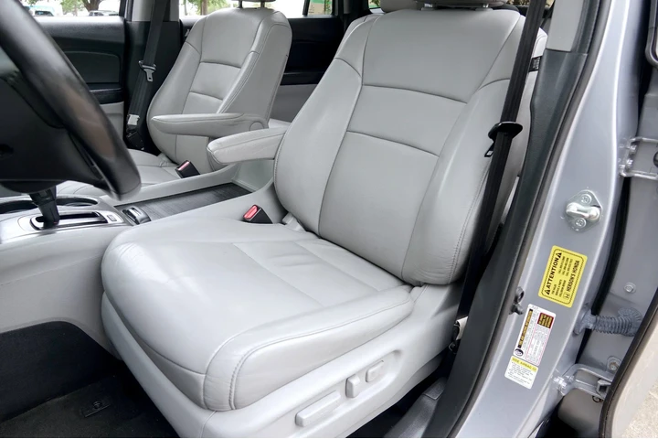 $14490 : 2016 Pilot EX-L image 6