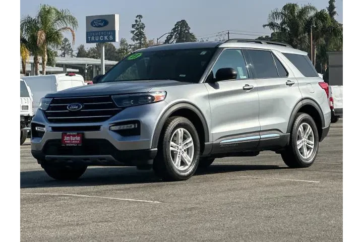 $30945 : Ford Explorer 2023 AWD XLT 4 image 8