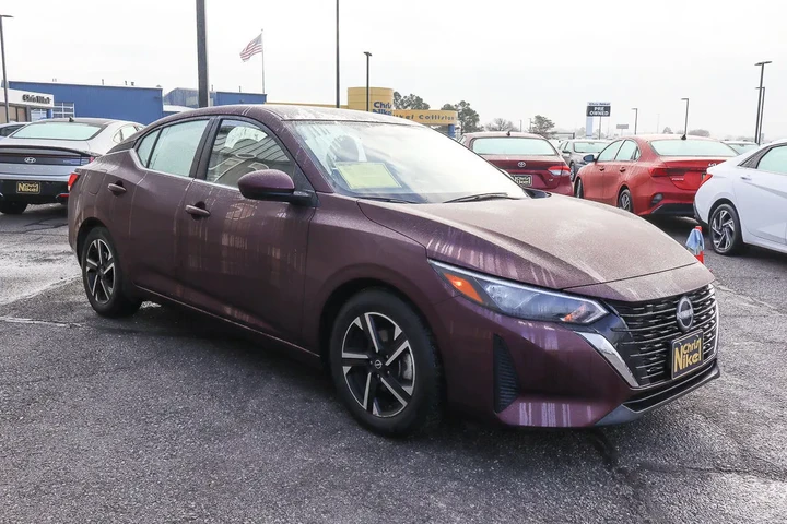 $16488 : 2024 Sentra SV CVT image 3