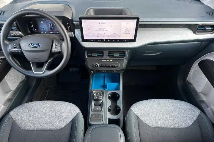 $29959 : Ford Maverick 2025 AWD XLT 4 image 5