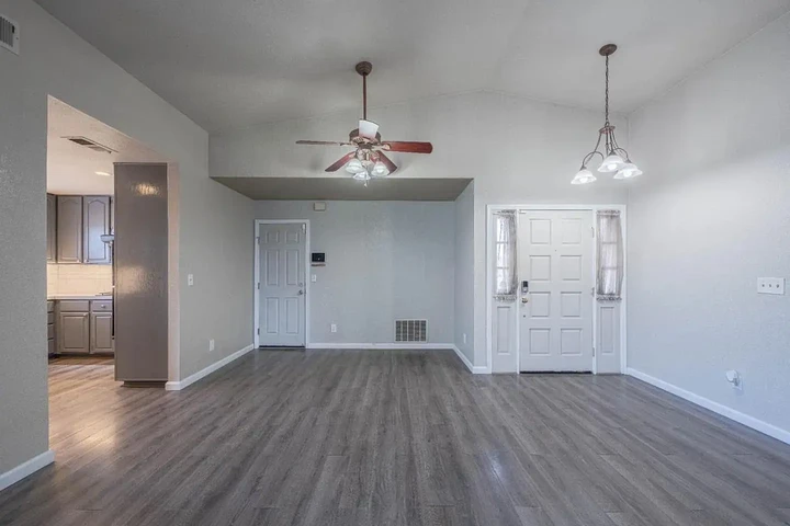 $2800 : elegante, 3 habitaciones y 2 b image 2