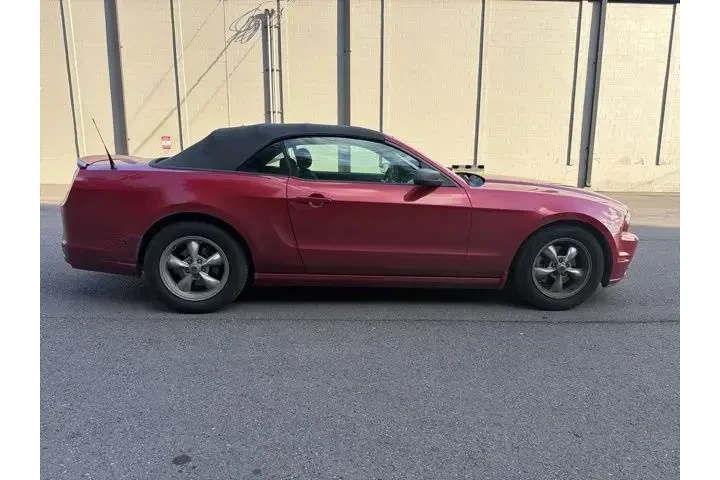 $9990 : Ford Mustang 2013 V6 2dr Con image 7