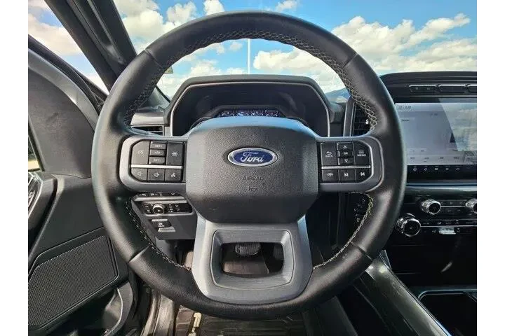 $39925 : Ford F-150 2023 4x4 XLT 4dr image 6