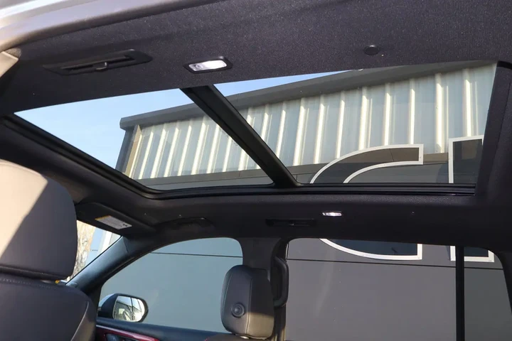 $47688 : 2025 Traverse FWD 4dr RS w/1RS image 9