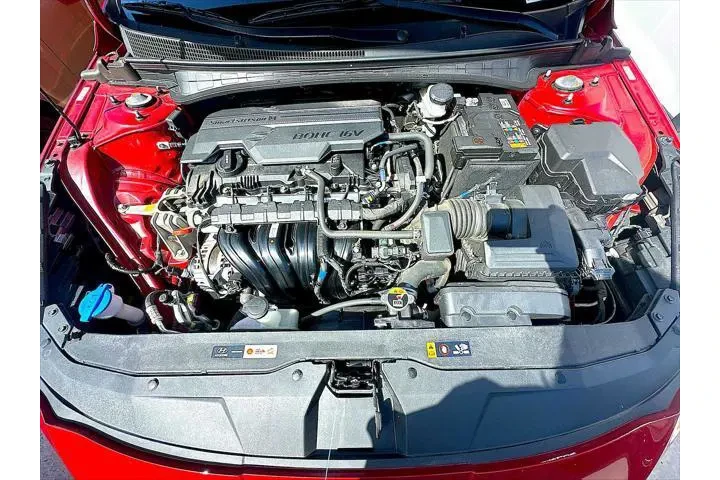 $23988 : Hyundai ELANTRA 2023 SEL 4dr image 9