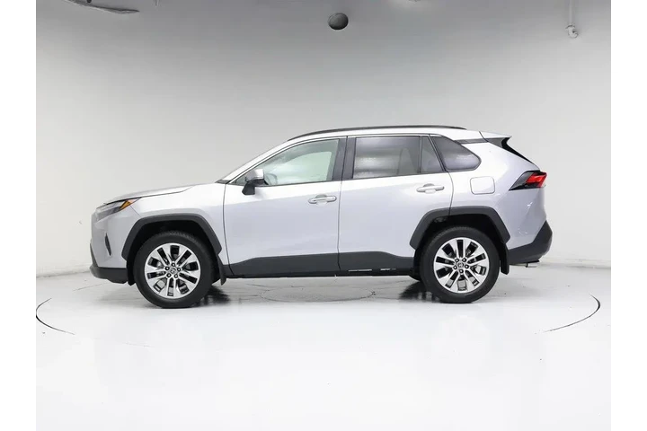 $39998 : Toyota RAV4 2025 Limited 4dr image 3