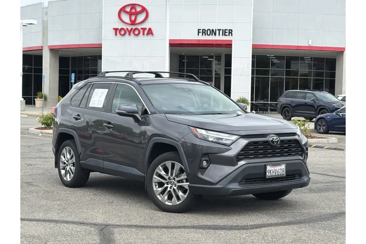 $34470 : Toyota RAV4 2023 XLE Premium image 1
