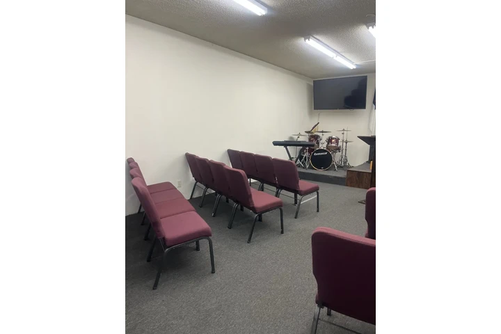 $2500 : Local comercial tipo oficina image 4