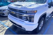 $39998 : Chevrolet Silverado 2500HD 2 thumbnail