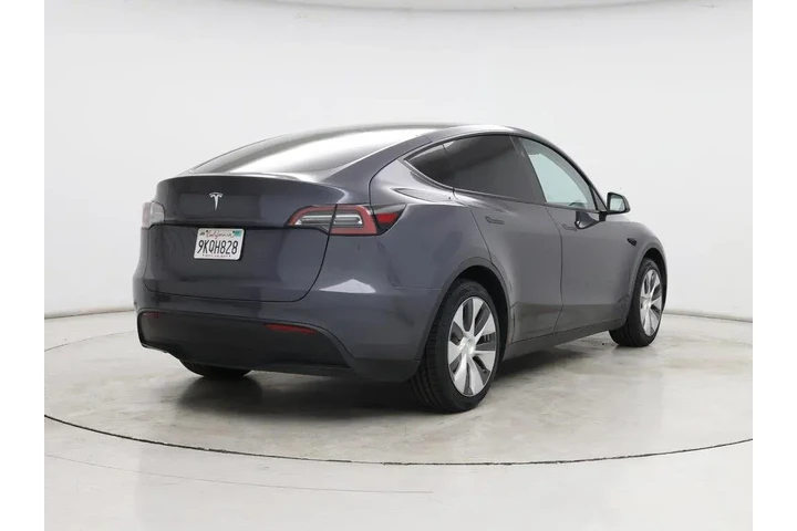 $29998 : Tesla Model Y 2023 4dr Cross image 8