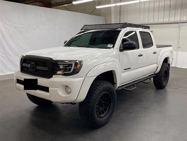 $137000 : toyota tacoma año 2013 image 2