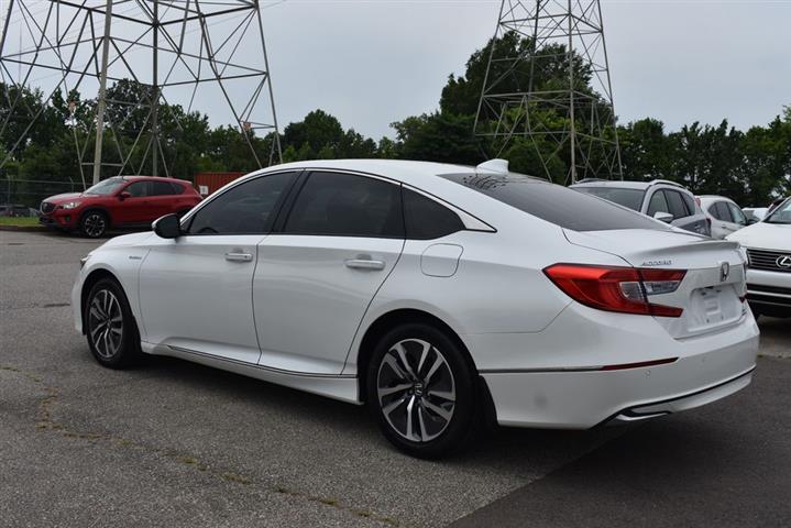 2018 Accord Hybrid Touring image 9