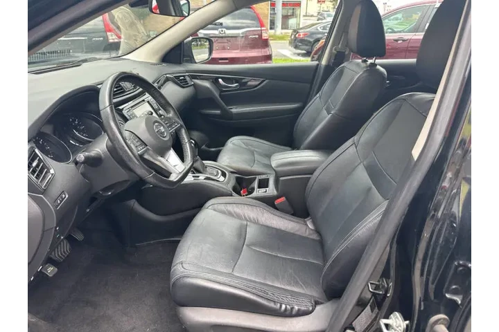 $14995 : 2018 Rogue Sport SL image 8