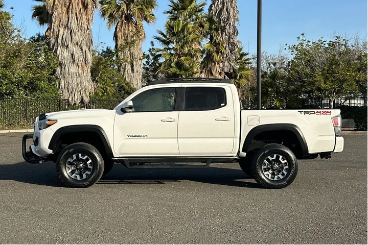 $34588 : Toyota Tacoma 2021 4x4 TRD P image 6