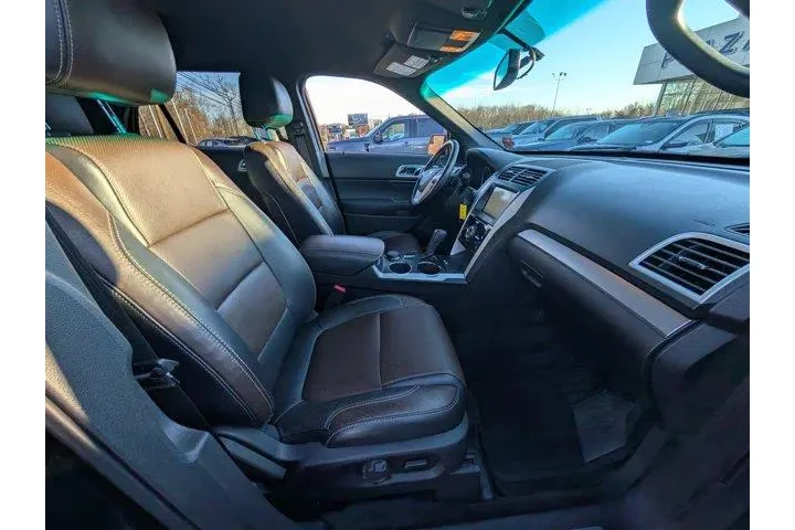 $12988 : Ford Explorer 2013 AWD Sport image 10